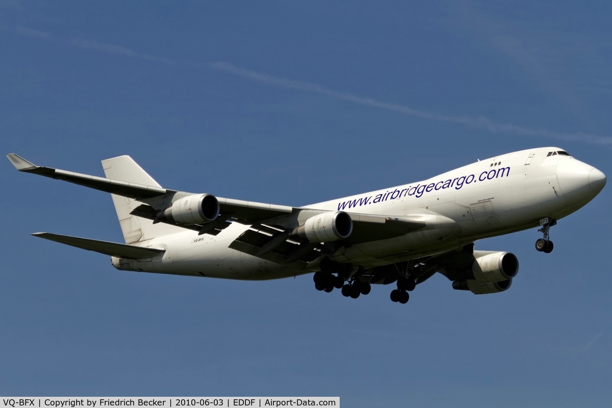VQ-BFX, 2002 Boeing 747-428F/ER/SCD C/N 33096, on final RW07R