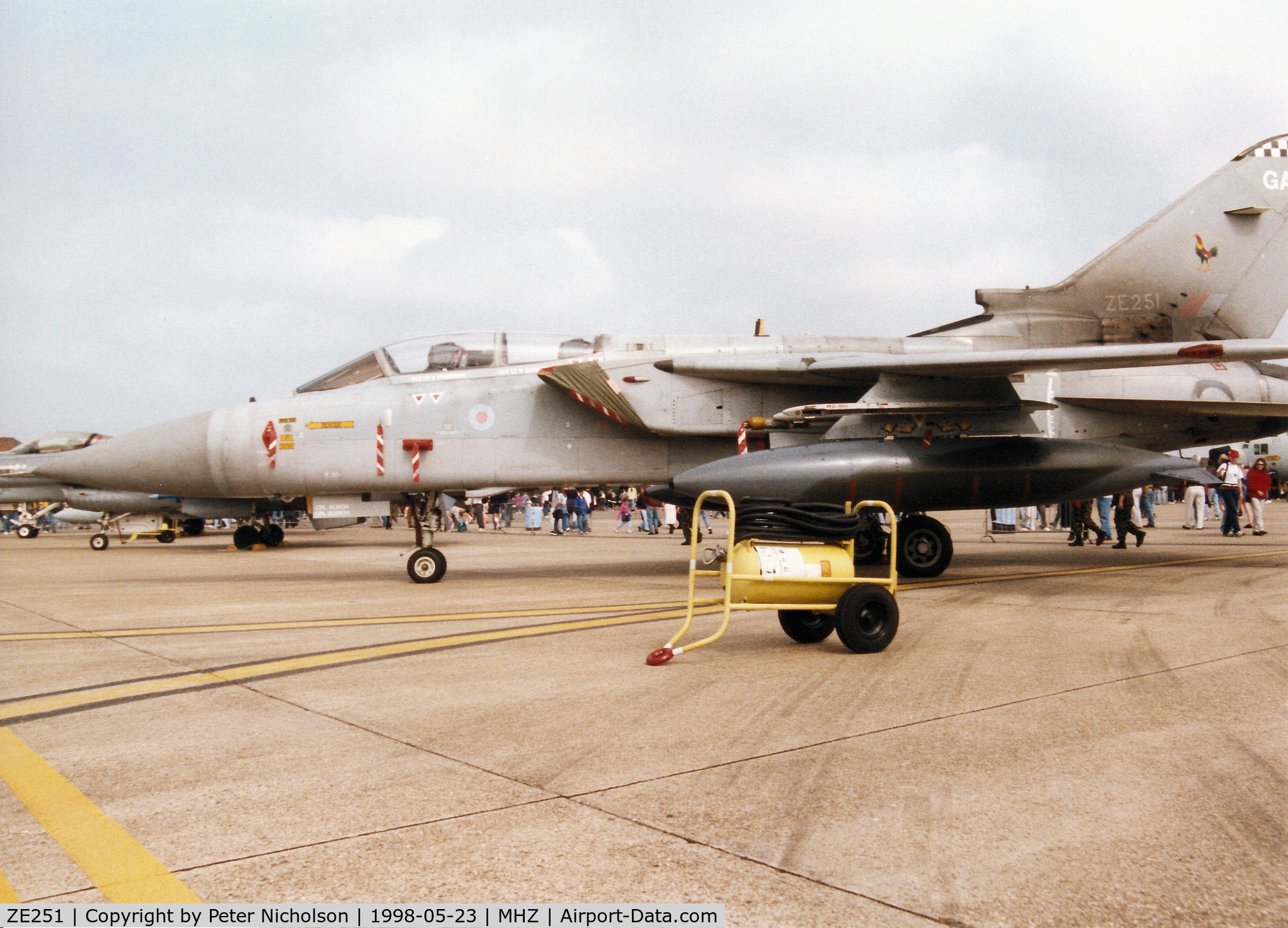 ZE251, 1987 Panavia Tornado F.3 C/N AS029/593/3265, Another view of the Tornado F.3 of 43 Squadron at RAF Leuchars on display at the 1998 RAF Mildenhall Air Fete.