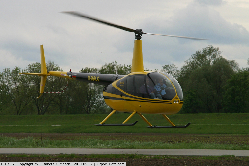 D-HALG, Robinson R44 Raven I C/N 1552, in Niederalteich/Germany