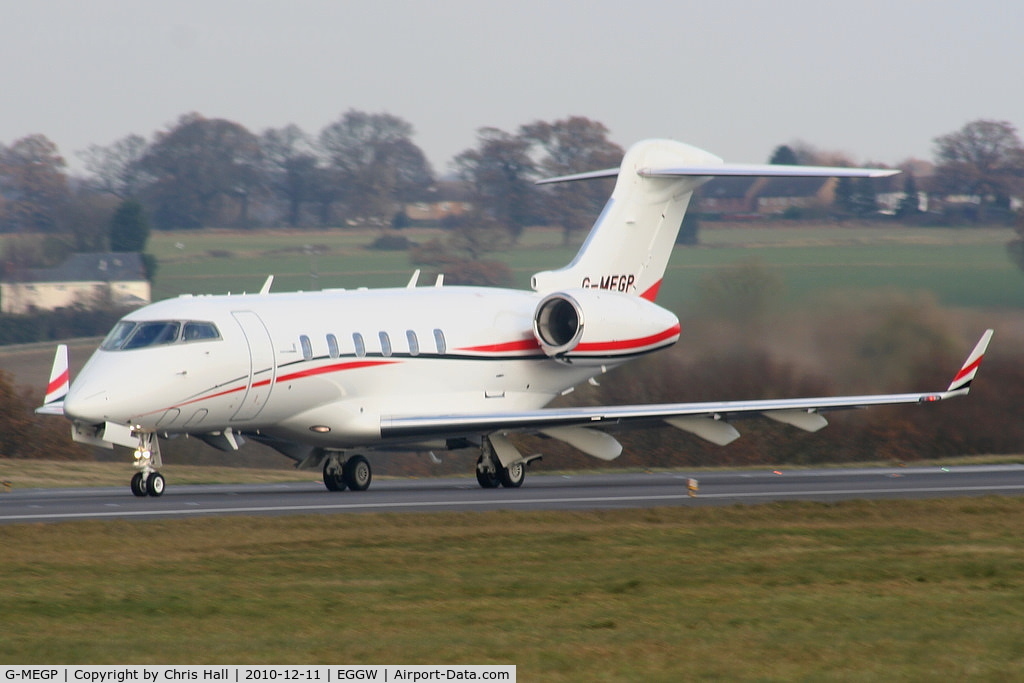 G-MEGP, 2006 Bombardier Challenger 300 (BD-100-1A10) C/N 20096, Challenger 300 landing on RW26