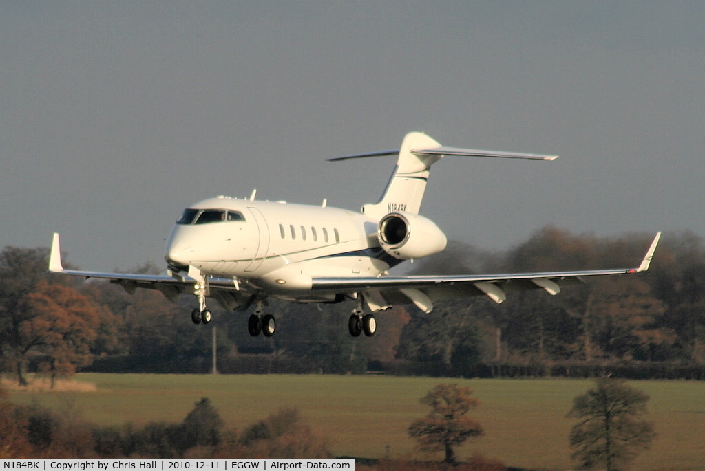 N184BK, 2008 Bombardier Challenger 300 (BD-100-1A10) C/N 20209, Latium 3 Inc Challenger 300 on finals for RW26