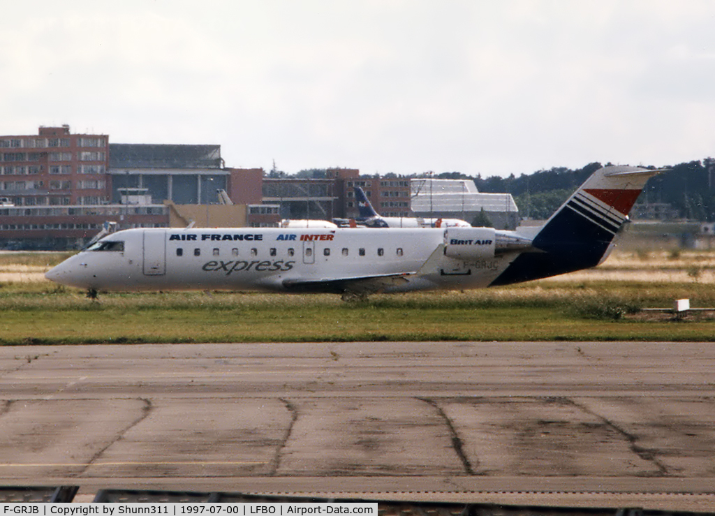 F-GRJB, 1995 Canadair CRJ-100ER (CL-600-2B19) C/N 7076, Taxiing holding point rwy 33R for departure... Air France / Air Inter Express c/s...