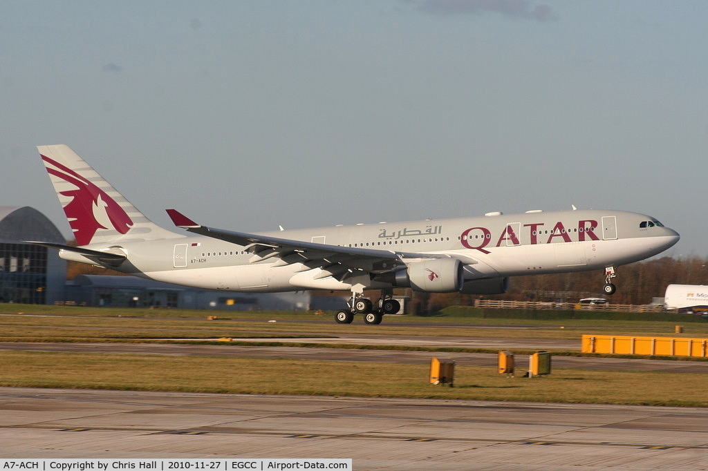 A7-ACH, 2001 Airbus A330-202 C/N 441, Qatar A330 arriving on RW05L