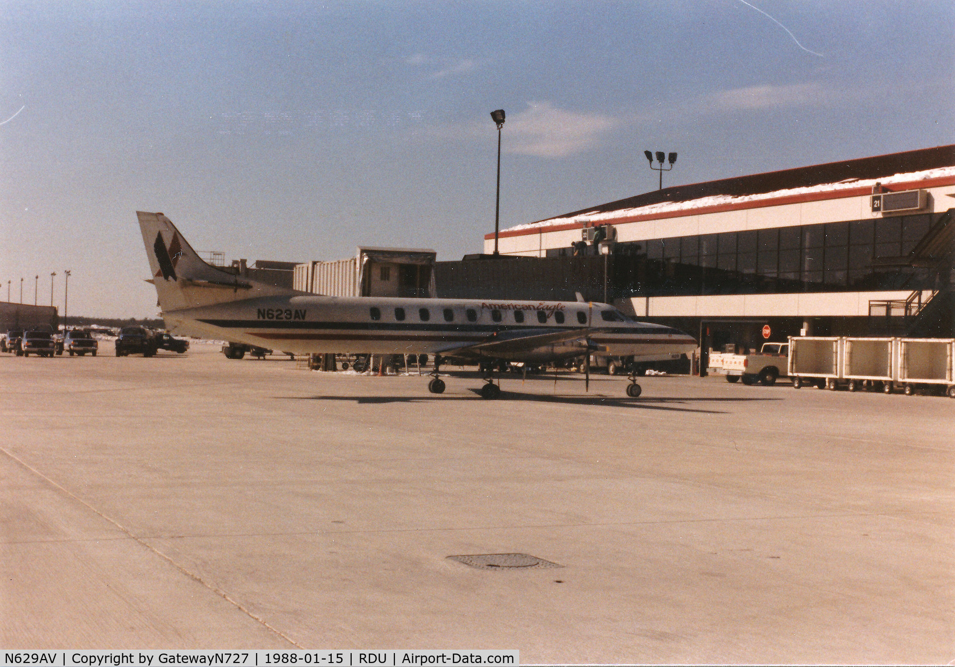 N629AV, 1985 Fairchild SA-227AC Metro III C/N AC629B, Shown on the backside of AA's 