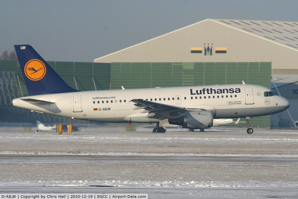 D-AILW, 1998 Airbus A319-114 C/N 853, Lufthansa A319 landing on RW05L