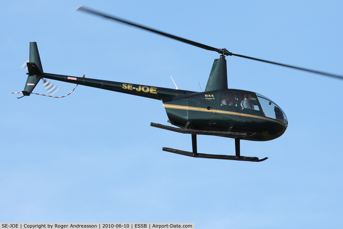 SE-JOE, 2003 Robinson R44 Clipper II C/N 10075, Helicopter Assistance-Heli Romance AB