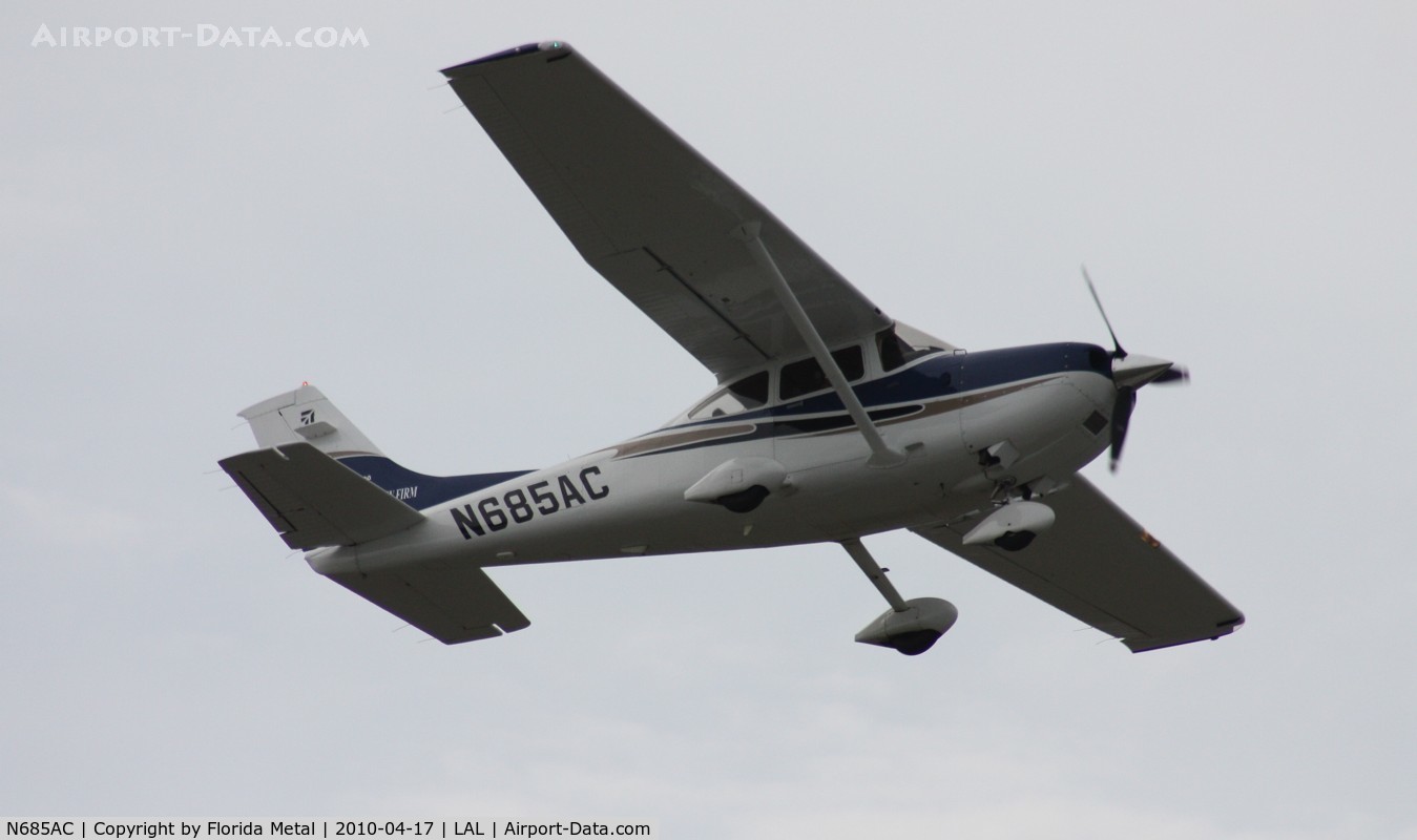 N685AC, 2004 Cessna 182T Skylane C/N 18281463, C182T