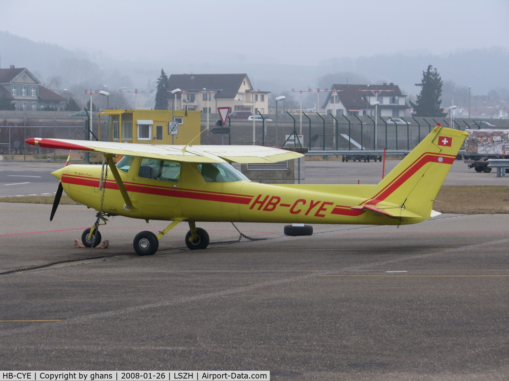 HB-CYE, 1979 Cessna 152 C/N 15284056, Nice yellow Cessna