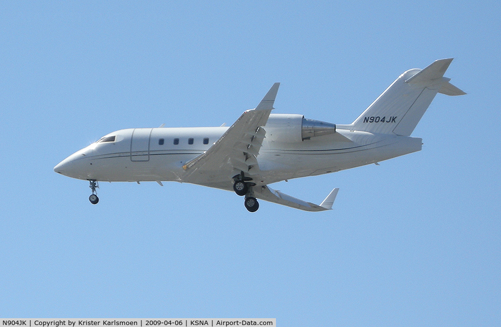 N904JK, 2005 Bombardier Challenger 604 (CL-600-2B16) C/N 5615, Landing...