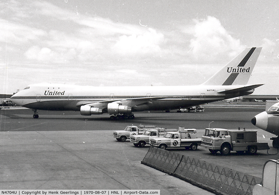 N4704U, 1970 Boeing 747-122 C/N 19754, B747 at HNL , Aug 1970