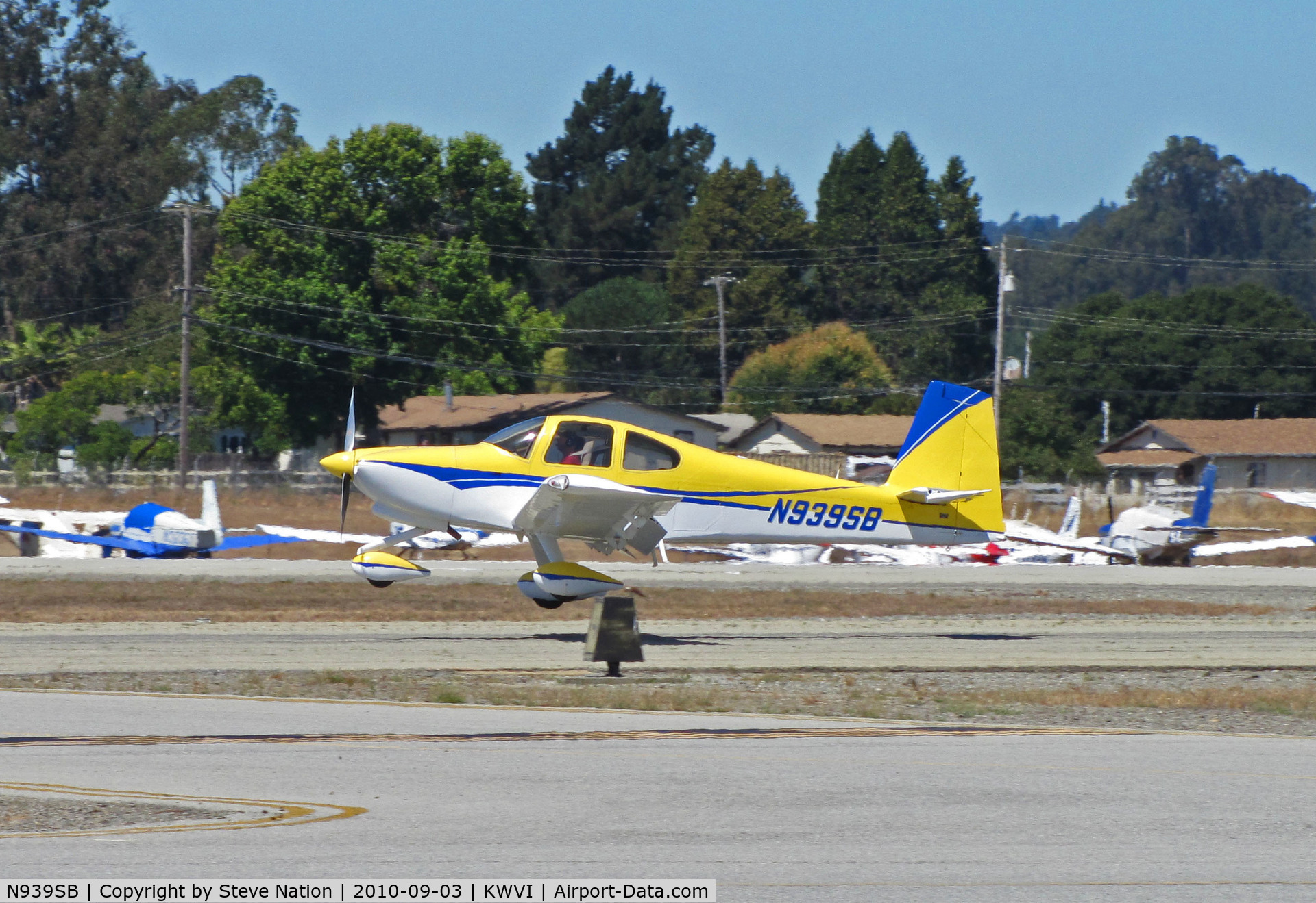N939SB, Vans RV-10 C/N 40029, Prescott, AZ-based 2006 Derouchey VANS RV-10 landing at 2010 Watsonville Fly-In