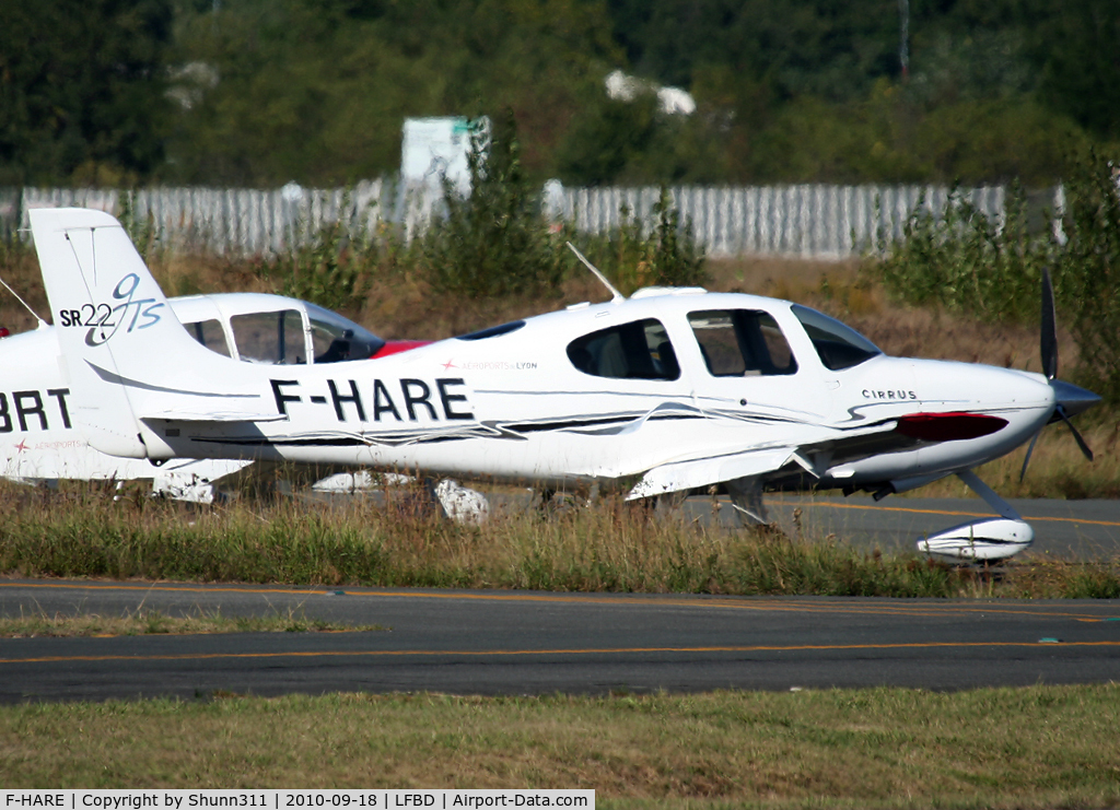 F-HARE, Cirrus SR22 GTS C/N 1342, Pared at the General Aviation area...