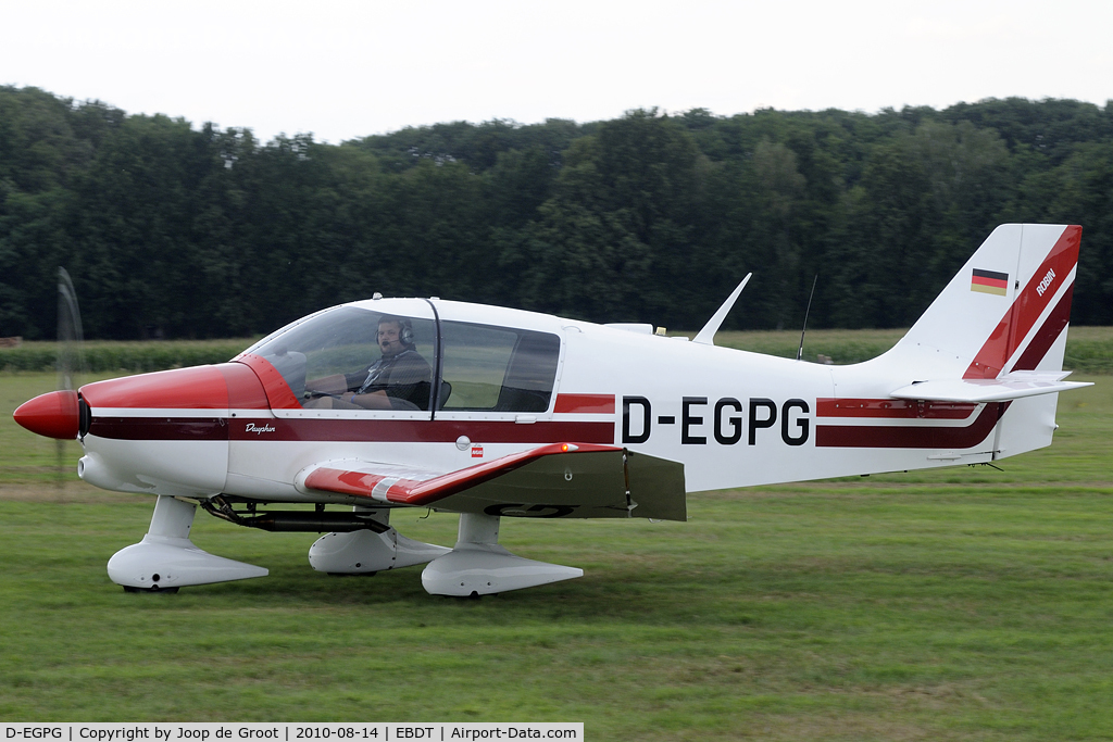 D-EGPG, Robin DR-400-120D Dauphin C/N 1544, oldtimer fly-in 2010