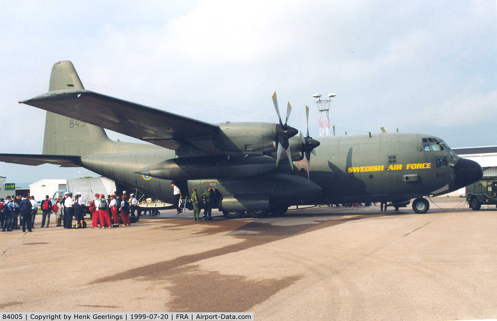 84005, Lockheed C-130H Hercules C/N 382-4884, Swedish Air Force , Hercules Tp84 at Rhein Main AFB, Jul 1999