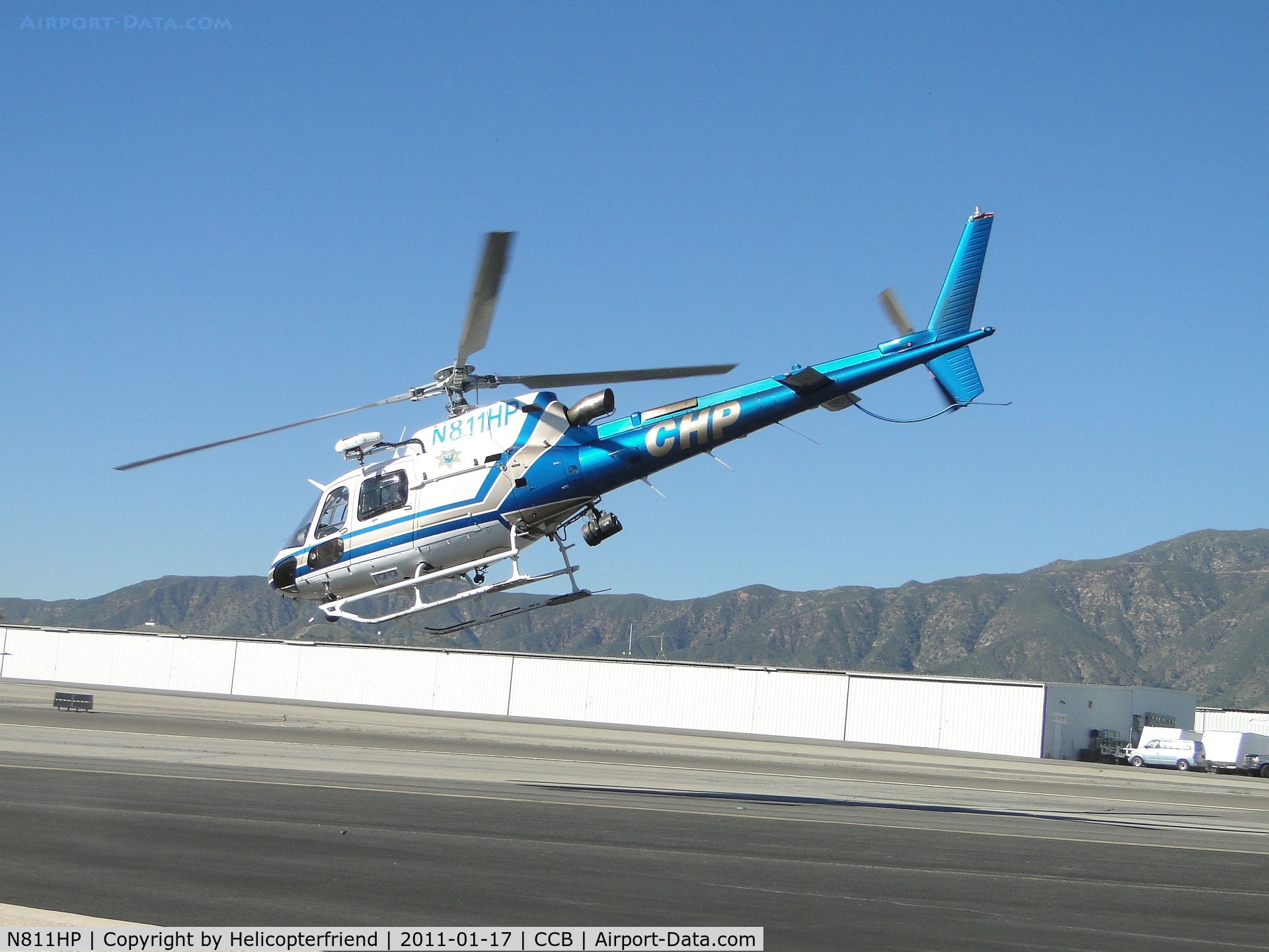 N811HP, 2001 Eurocopter AS-350B-3 Ecureuil Ecureuil C/N 3404, Nose down and forward flight to depart