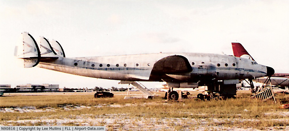 N90816, 1946 Lockheed L-049-46 Constellation C/N 2078, Derelict at Fort Lauderdale circa 1989.
