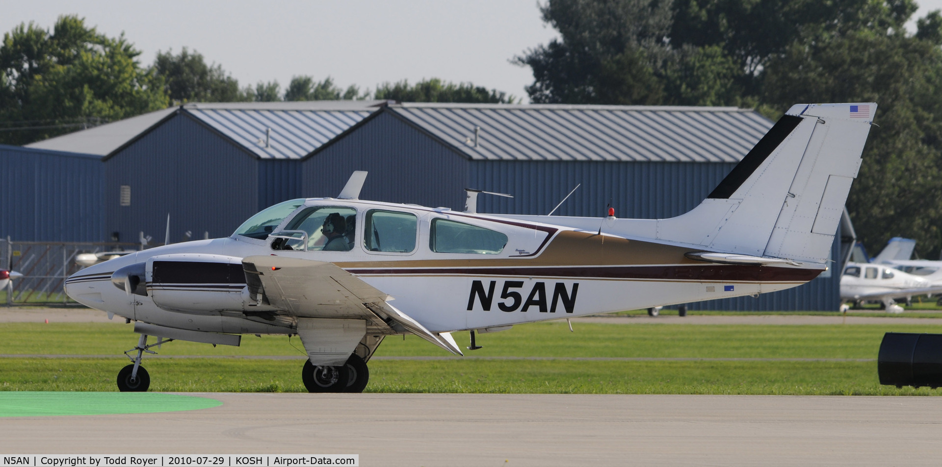 N5AN, 1963 Beech 95-A55 Baron C/N TC-501, AIRVENTURE 2010