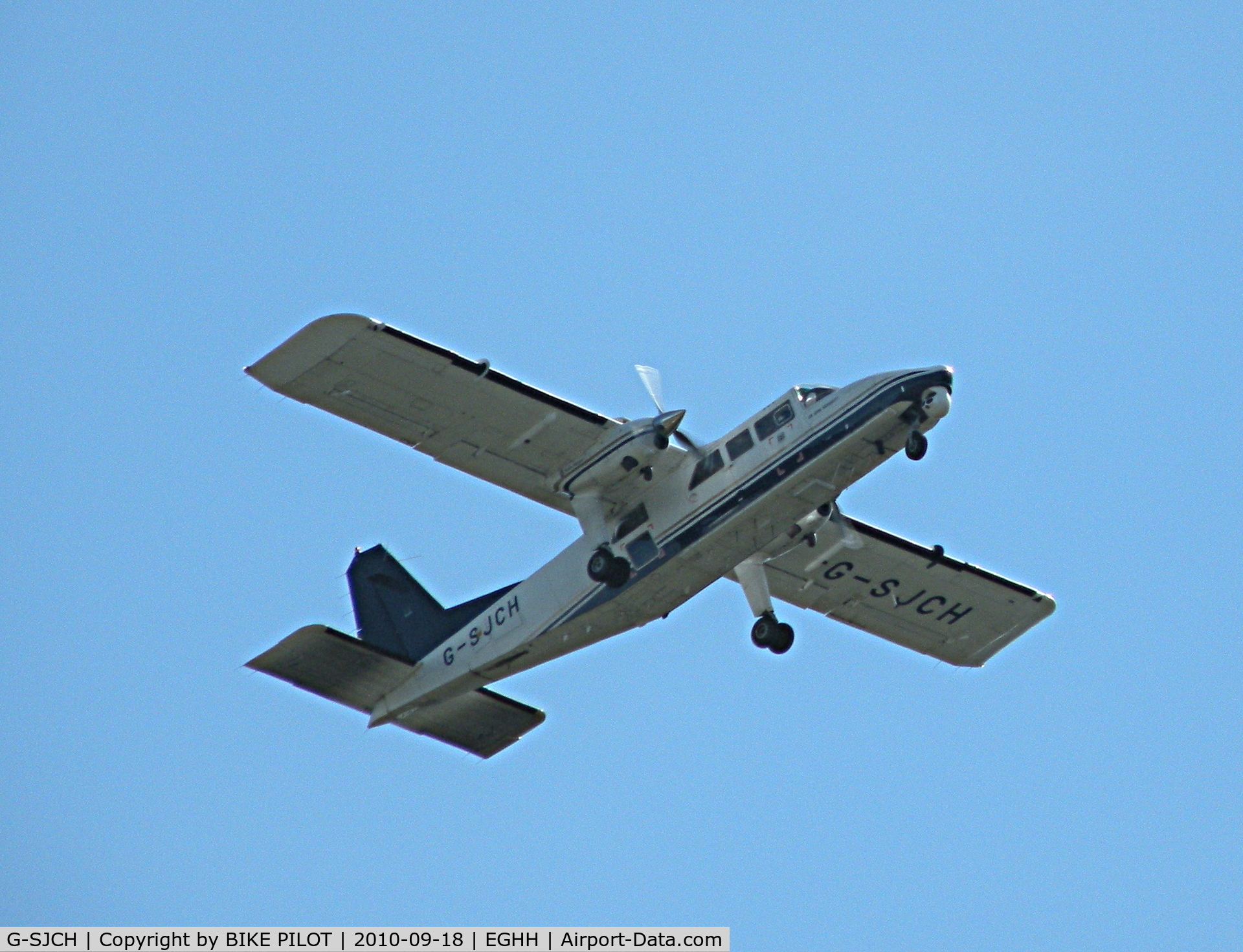 G-SJCH, 2000 Britten-Norman BN-2T-4R MSSA C/N 4006, Hampshire Police Islander going round