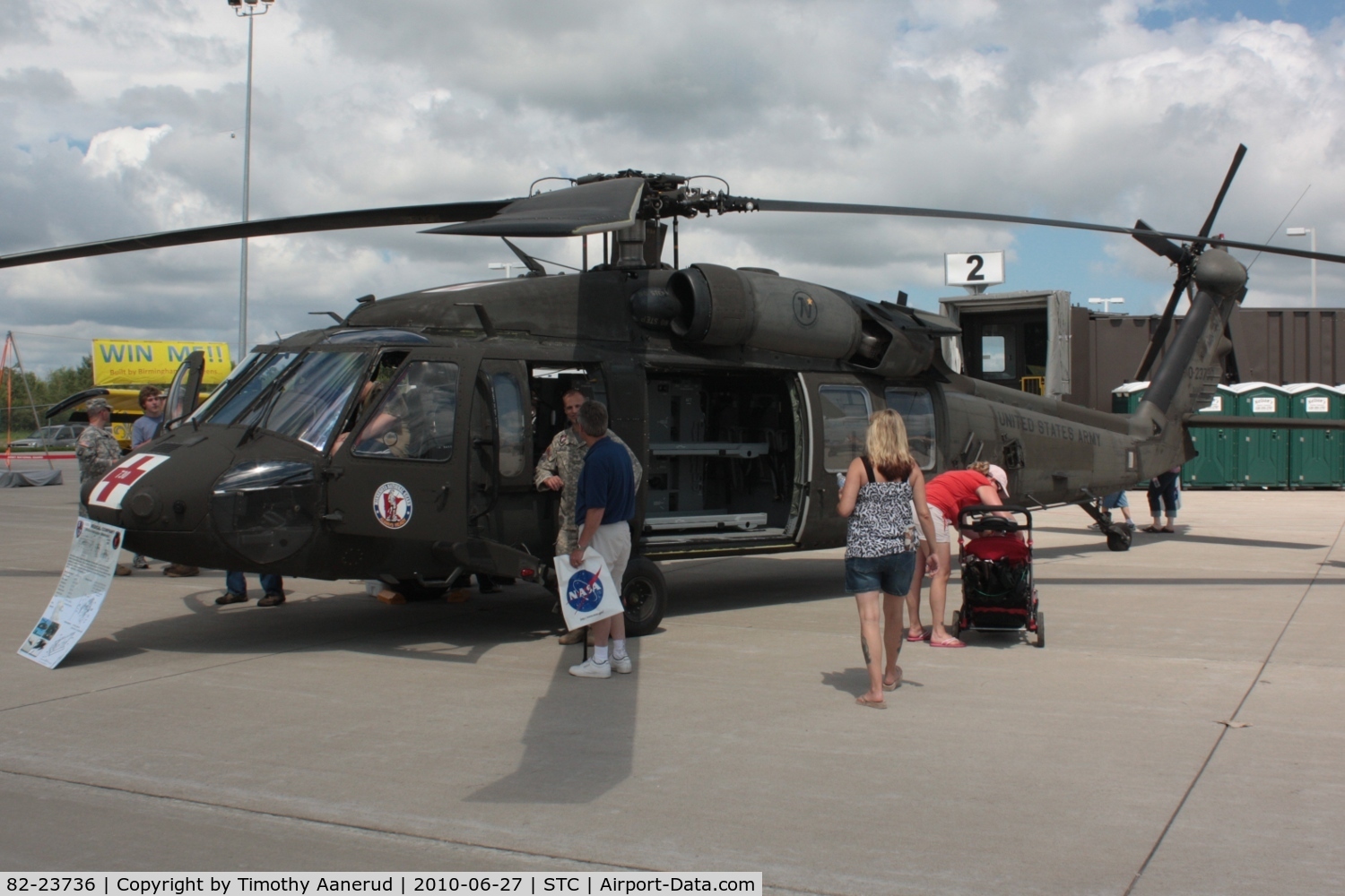 82-23736, 1982 Sikorsky UH-60A Black Hawk C/N 70.559, 1982 Sikorsky UH-60A Blackhawk, c/n: 70.553