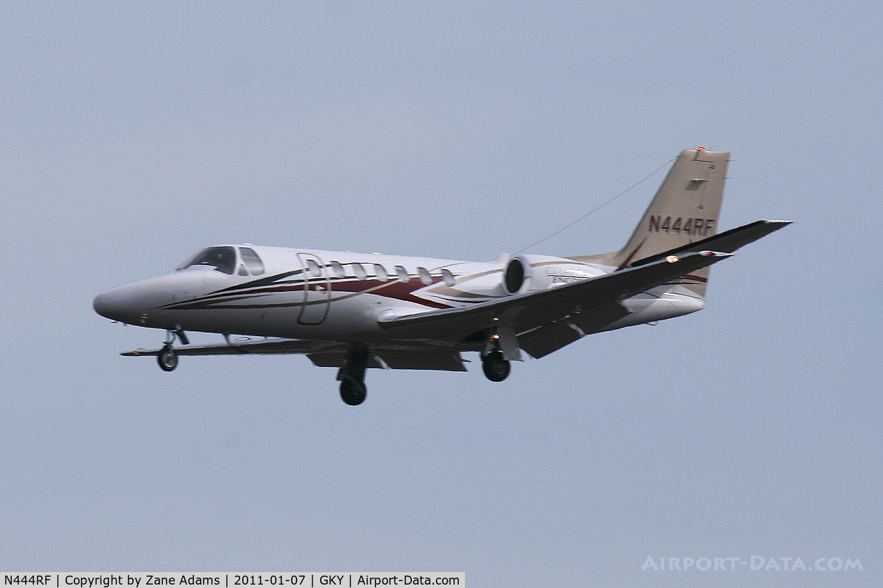 N444RF, 2001 Cessna 560 Citation Encore C/N 560-0559, 2011 Cotton Bowl game traffic landing at Arlington Municipal Airport