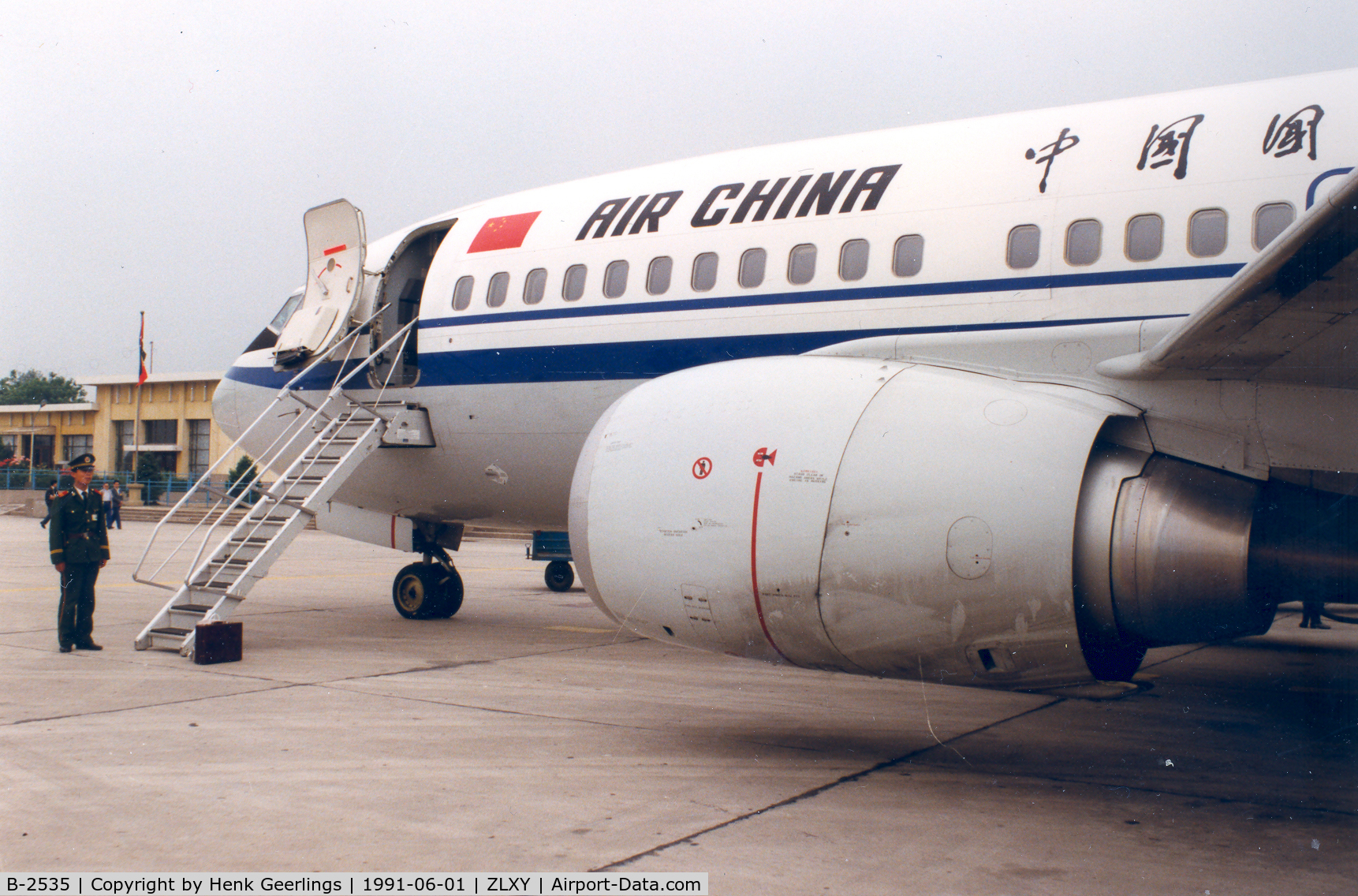 B-2535, 1991 Boeing 737-3J6 C/N 25078, Air China , Xian Airport, Jun '91