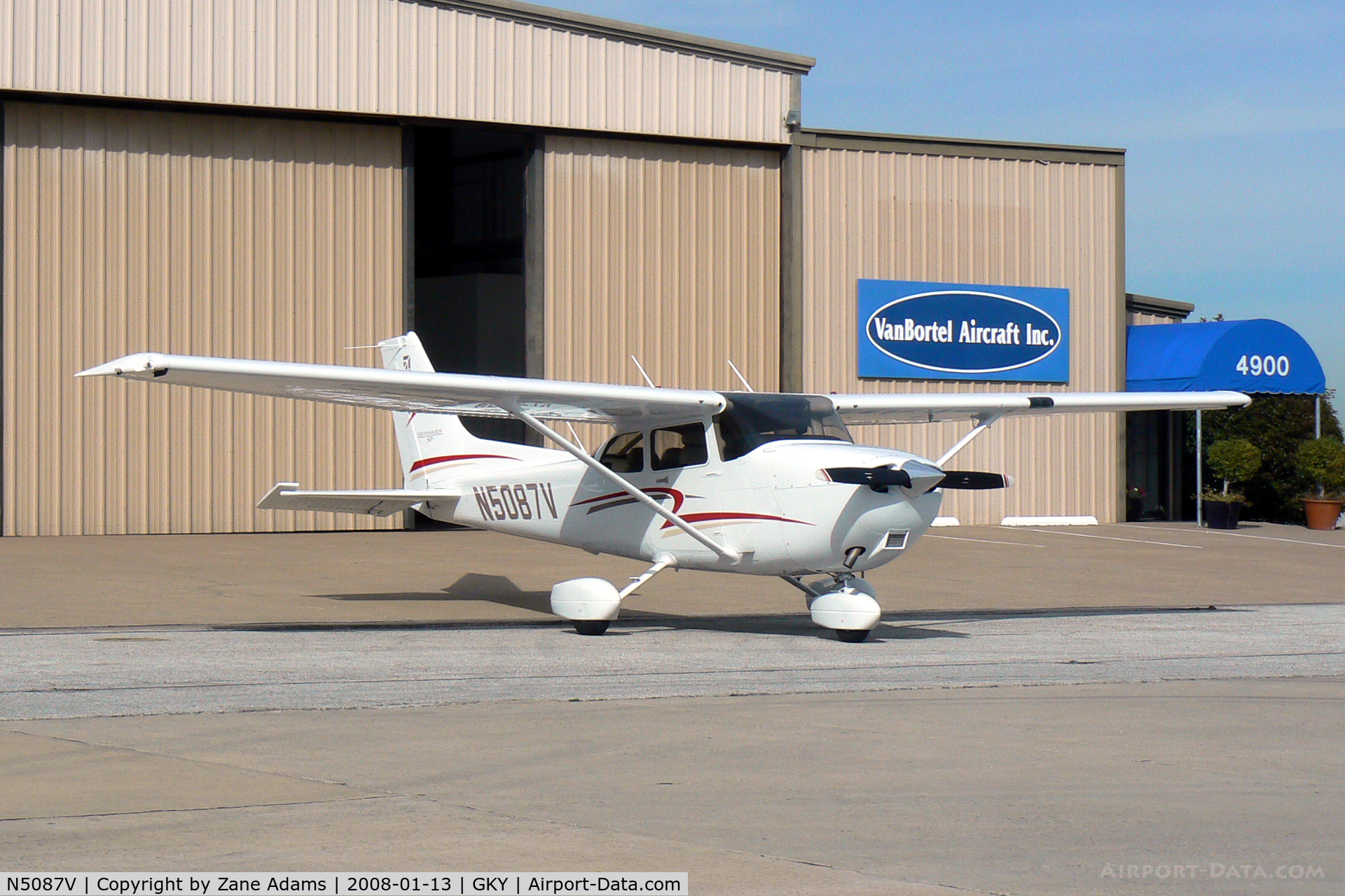 N5087V, Cessna 172S C/N 172S10910, At Arlington Municipal Airport