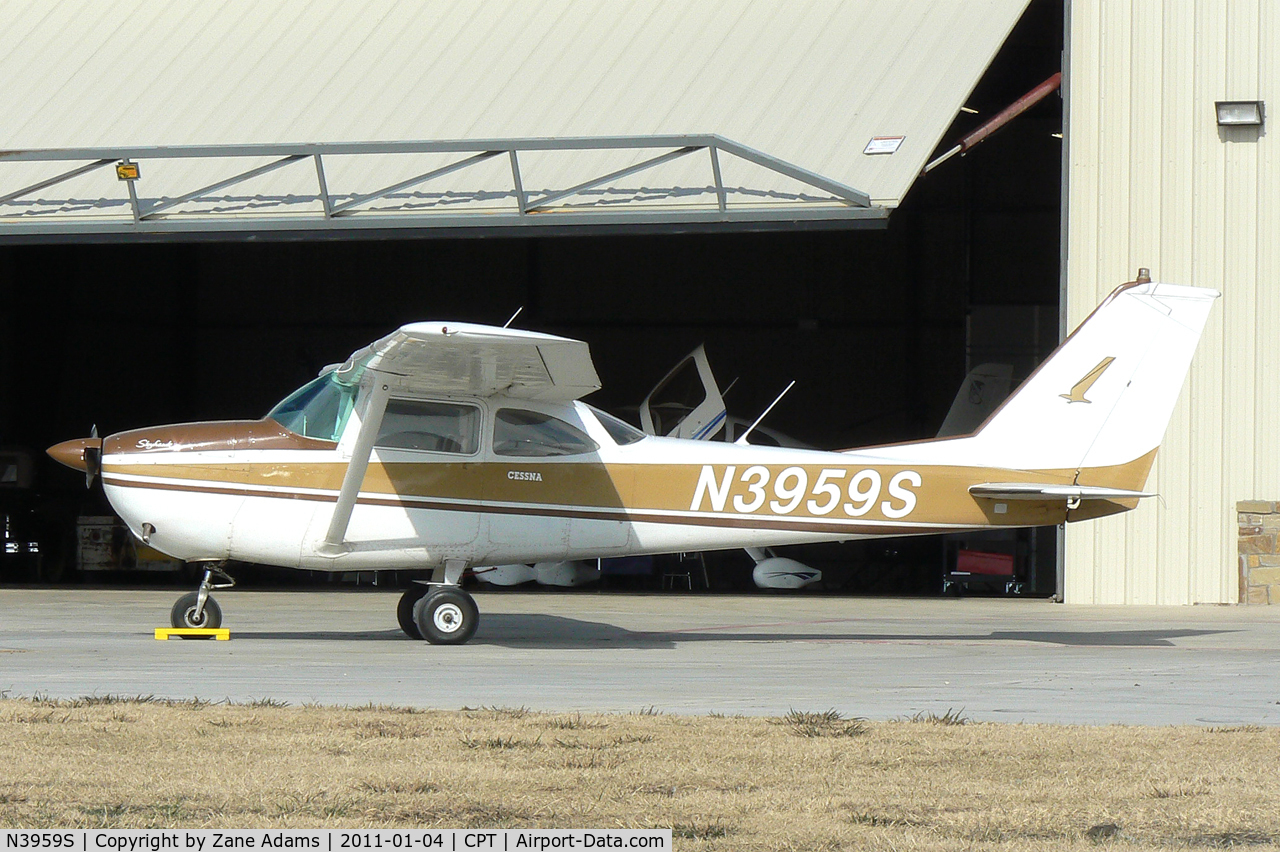 N3959S, 1964 Cessna 172E C/N 17251159, At Cleburne Municipal Airport