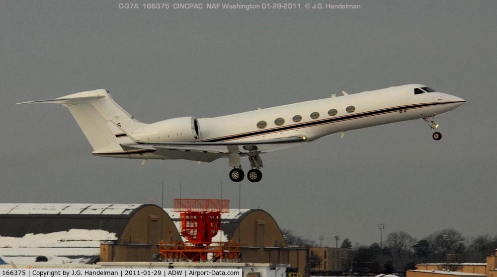 166375, Gulfstream Aerospace C-37A (Gulfstream V) C/N 657, Take off at ADW