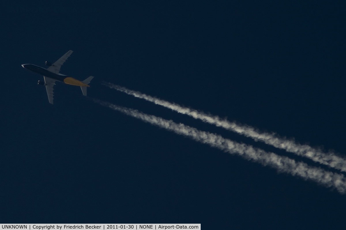 UNKNOWN, Contrails Various C/N Unknown, Monarch A300 cruising southbound