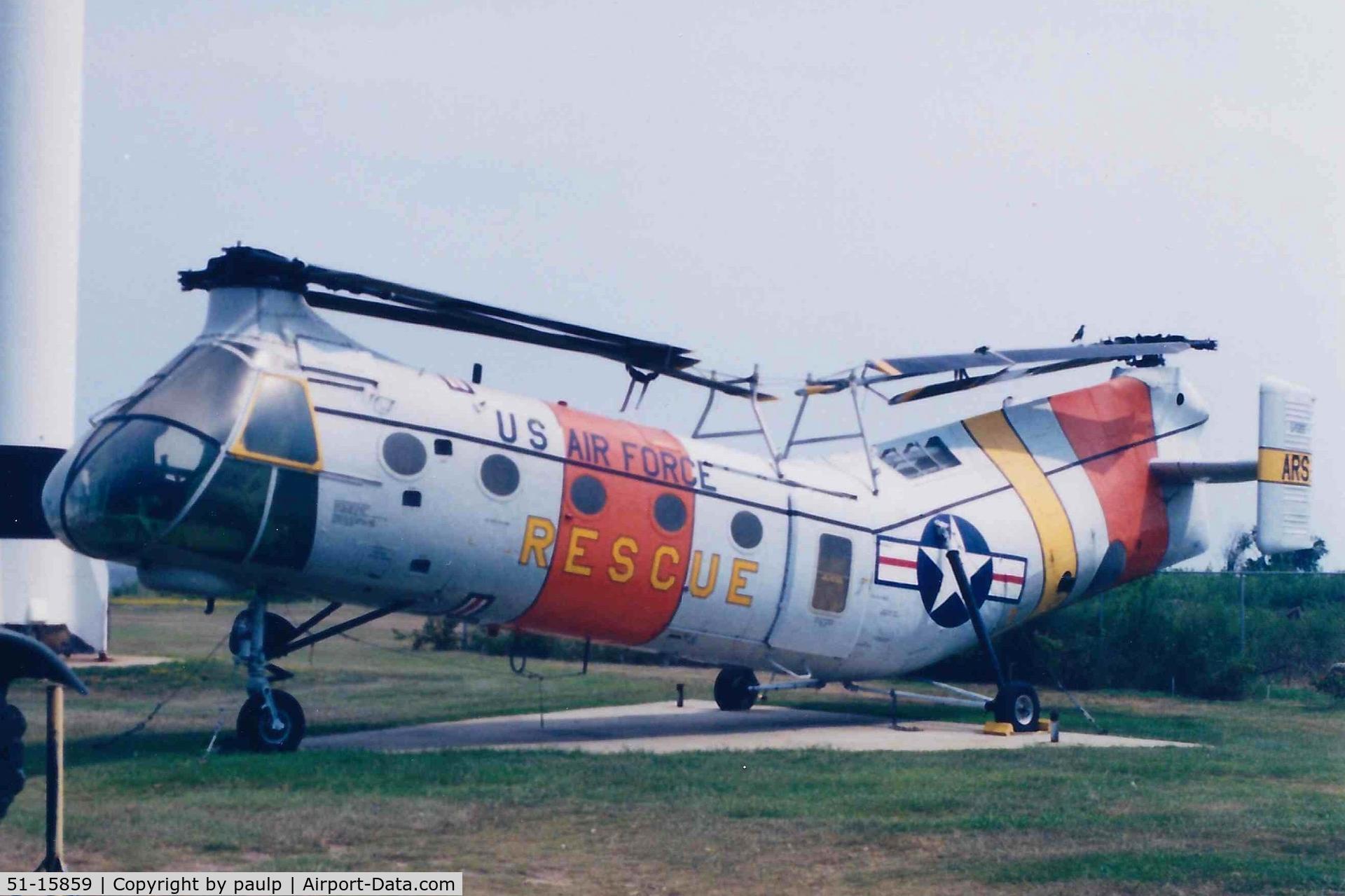 51-15859, 1952 Piasecki CH-21B Workhorse C/N B.6, Mobile, Alabama - Scanned Photo
