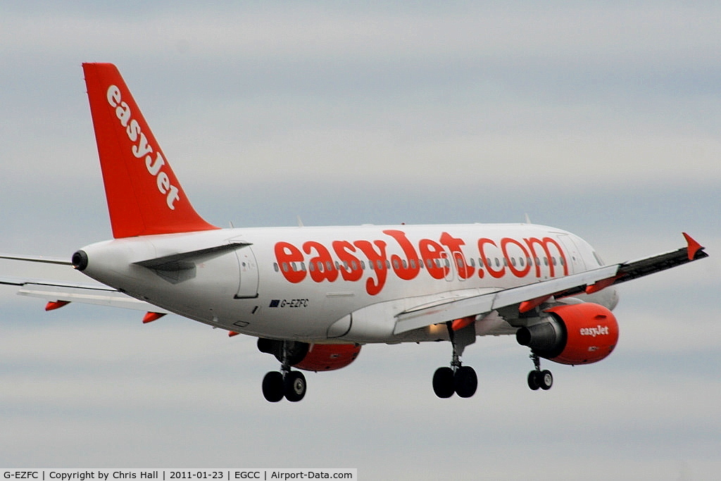 G-EZFC, 2009 Airbus A319-111 C/N 3808, Easyjet A319 on approach for RW05L