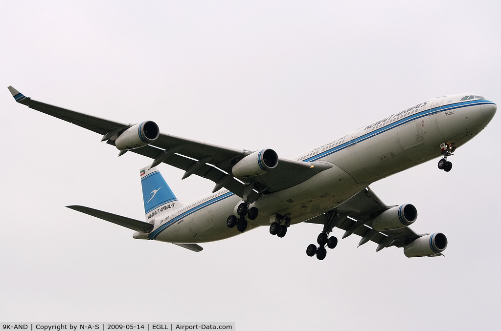 9K-AND, 1995 Airbus A340-313 C/N 104, Short final
