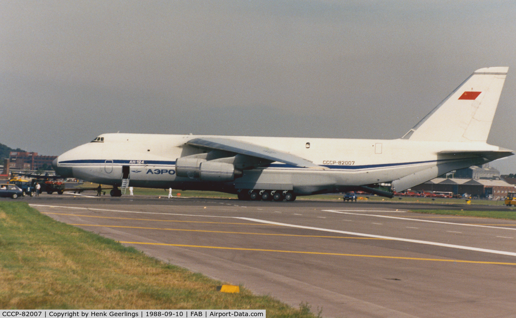 CCCP-82007, 1988 Antonov An-124-100 Ruslan C/N 19530501005, Farnborough Airshow , 1988