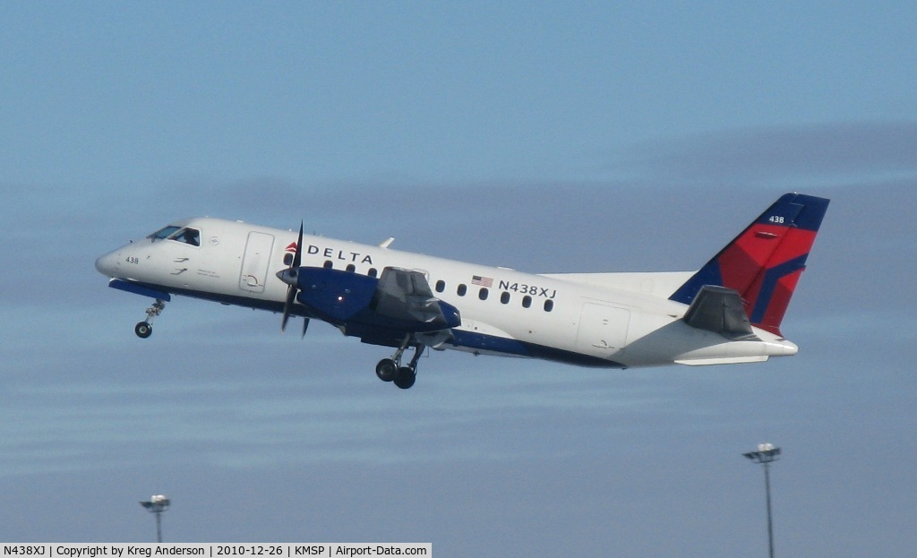 N438XJ, 1998 Saab 340B C/N 340B-438, Delta Connection Saab 340B