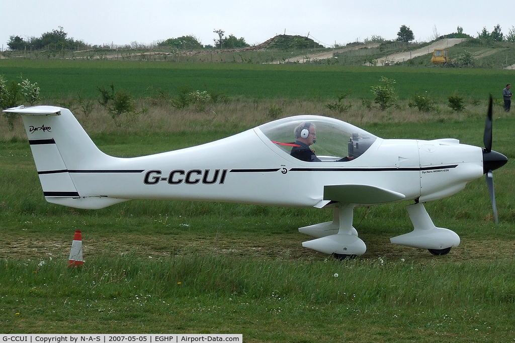 G-CCUI, 2004 Dyn'Aero MCR-01 C/N PFA 301-13963, Micro trade fair visitor