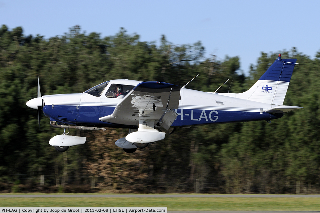 PH-LAG, Piper PA-28-181 Archer II C/N 28-8090296, Seppe Air Service