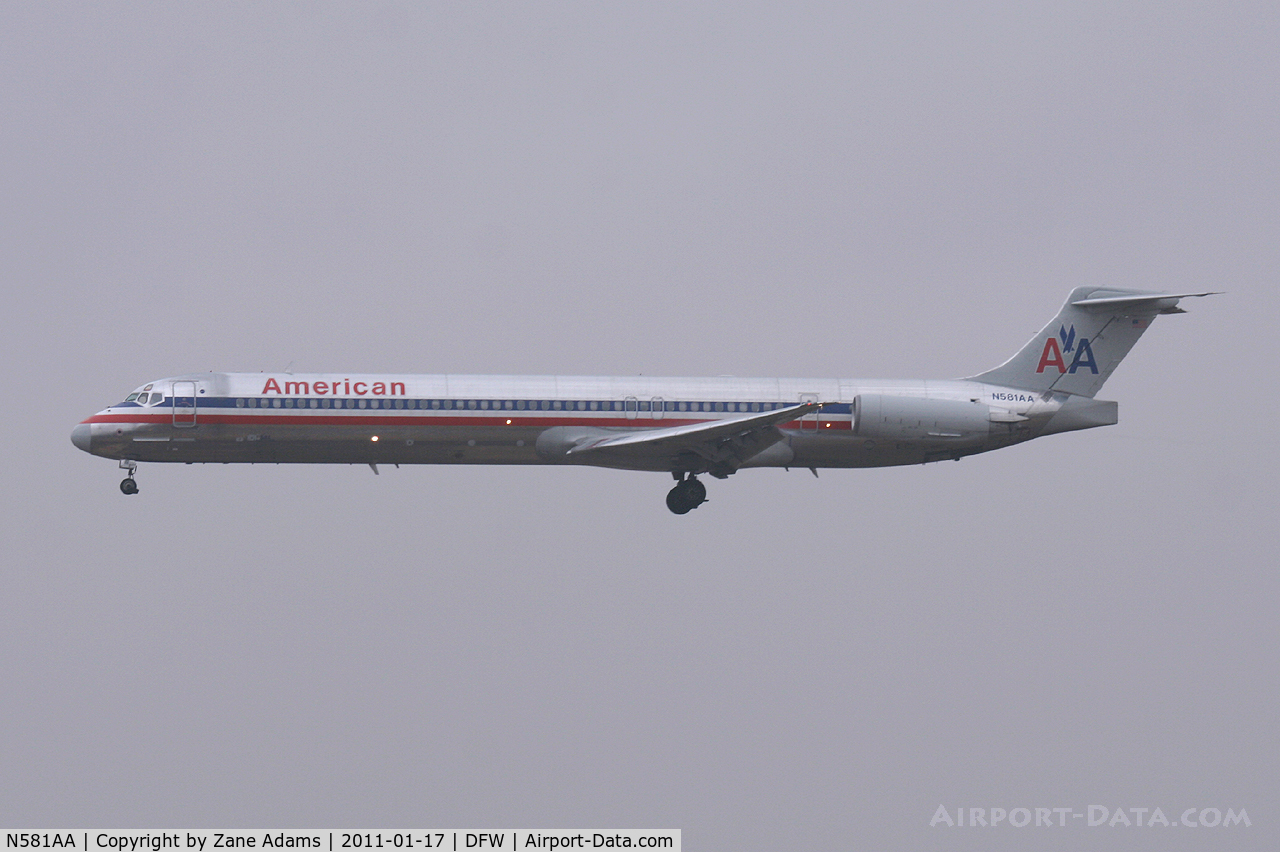 N581AA, 1991 McDonnell Douglas MD-82 (DC-9-82) C/N 53158, American Airlines at DFW Airport