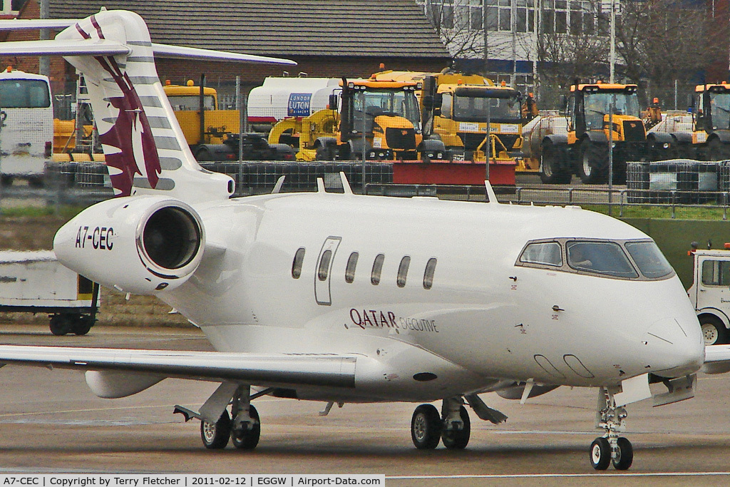 A7-CEC, 2005 Bombardier Challenger 300 (BD-100-1A10) C/N 20042, Qatar Airways Executive's 2005 Bombardier Aircraft BD-100 Challenger 300, c/n: 20042 at Luton