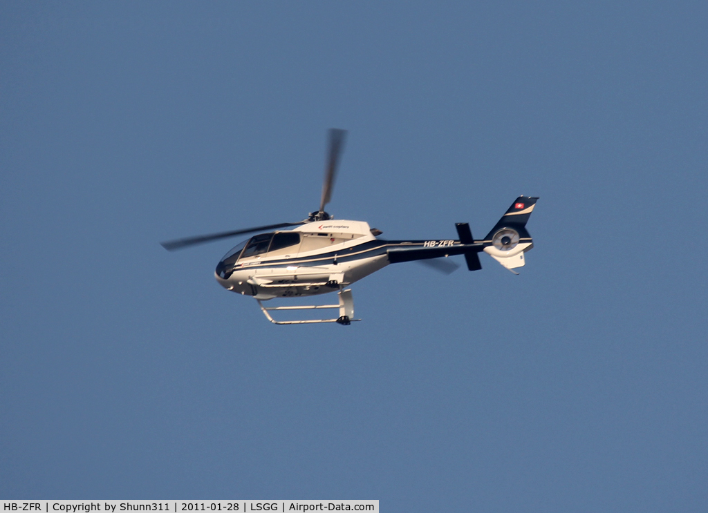 HB-ZFR, 2004 Eurocopter EC-120B Colibri C/N 1378, Passing above the Airport...