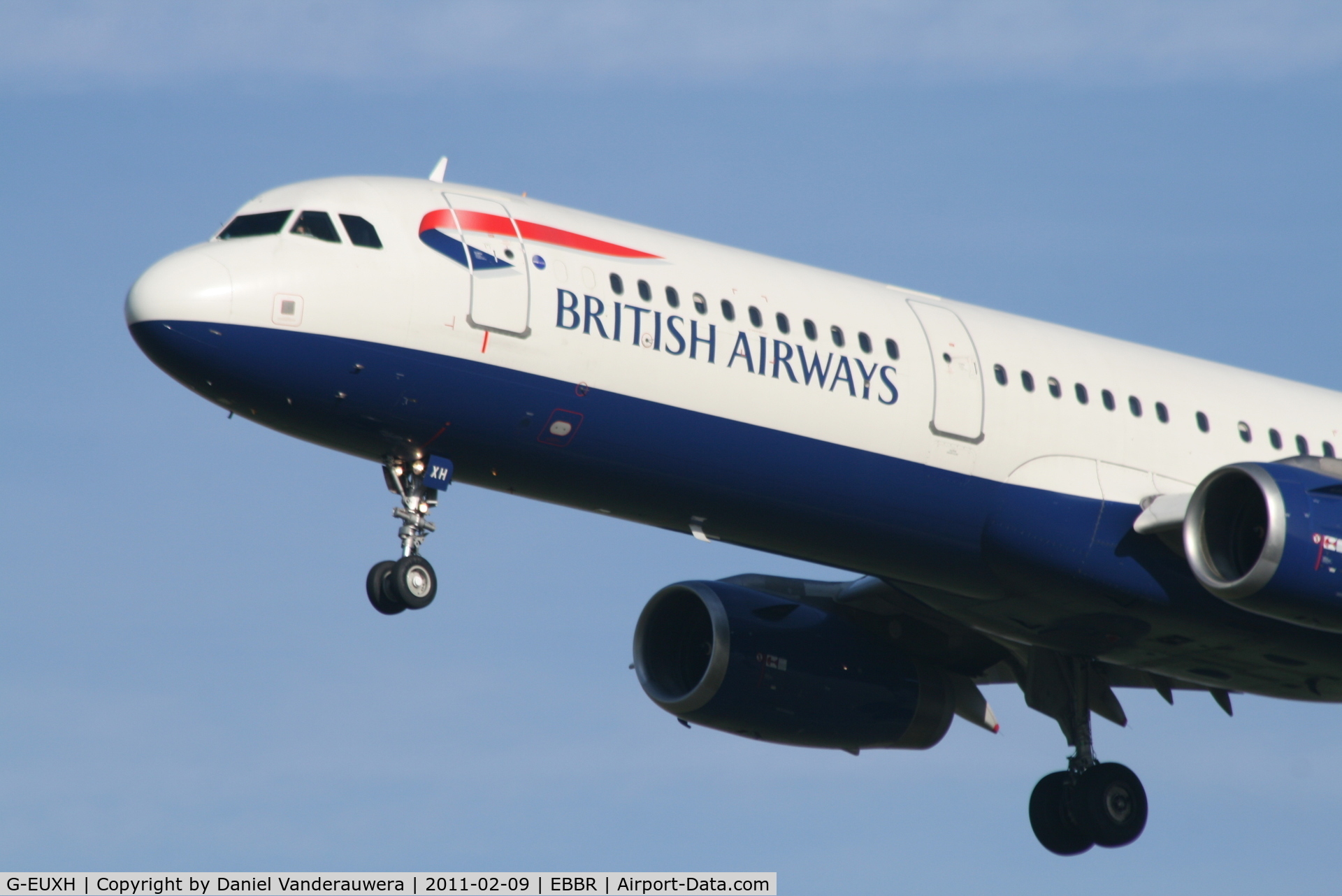 G-EUXH, 2004 Airbus A321-231 C/N 2363, Arrival of flight BA394 to RWY 25L