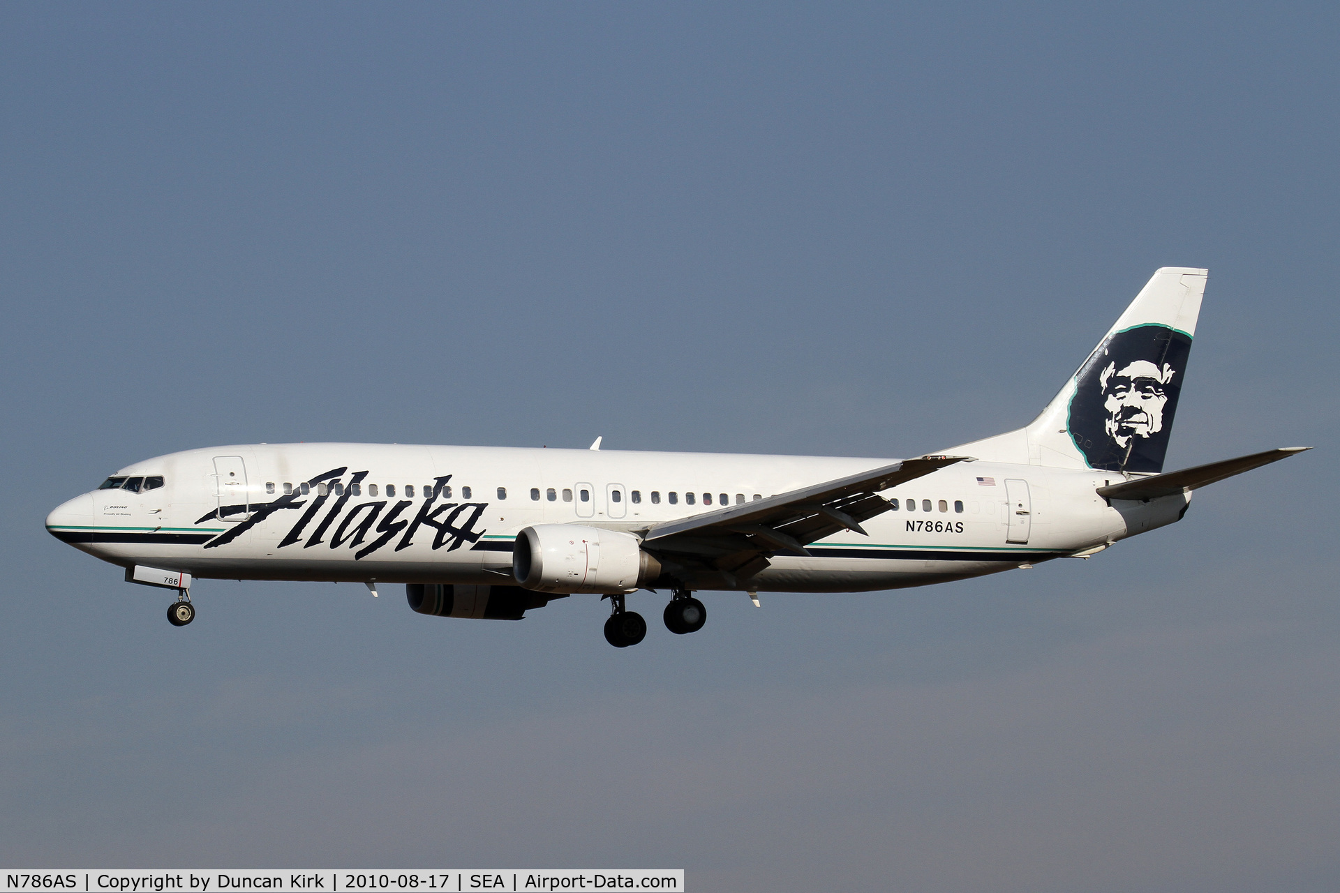 N786AS, 1990 Boeing 737-4S3 C/N 24795, Landing on 34L