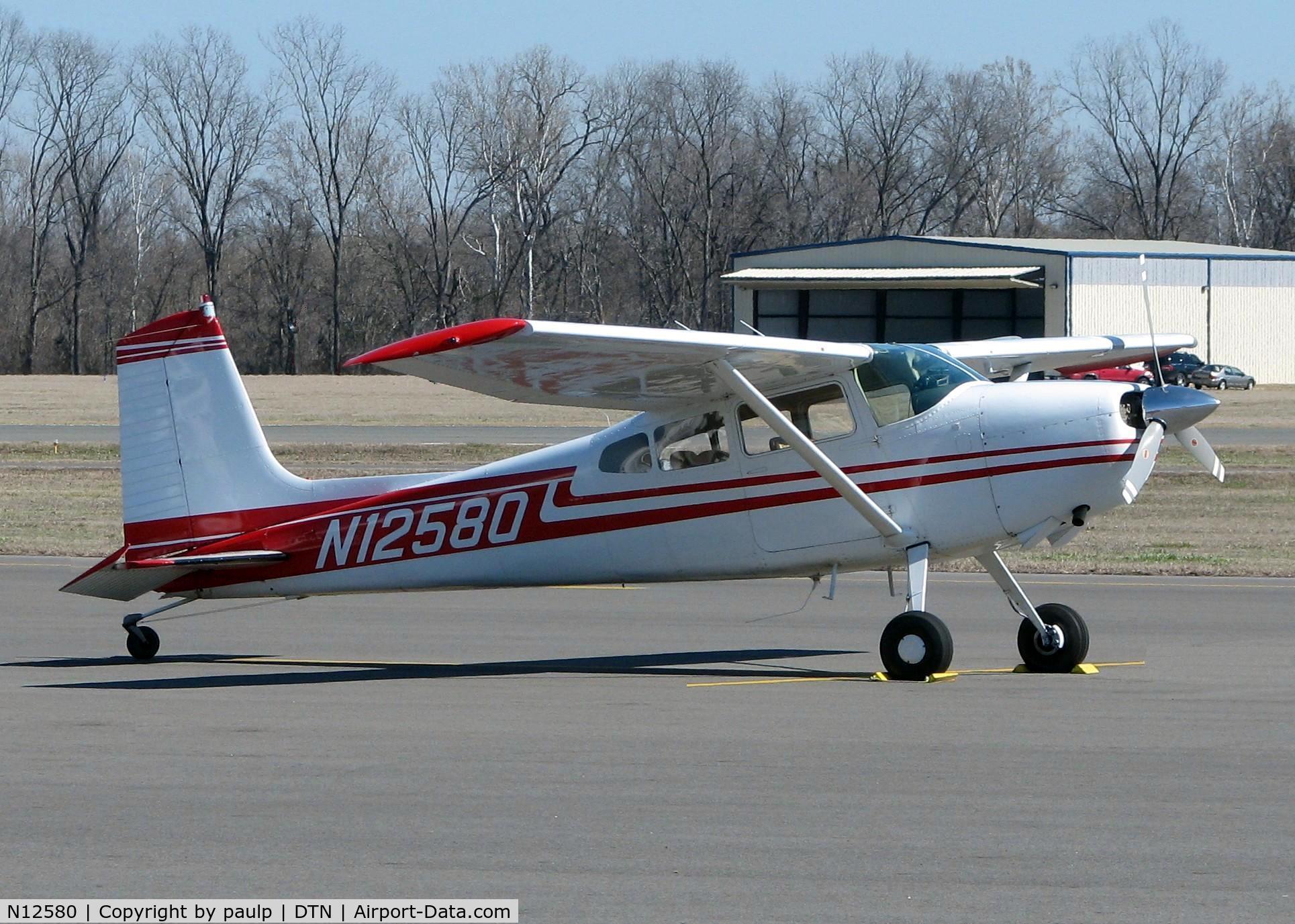N12580, 1964 Cessna 180H Skywagon C/N 18051458, At Downtown Shreveport.