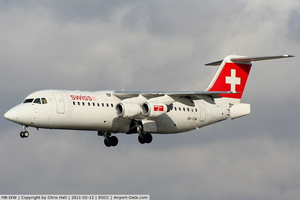 HB-IXW, 1995 British Aerospace Avro 146-RJ100 C/N E3272, Swiss European Air Lines