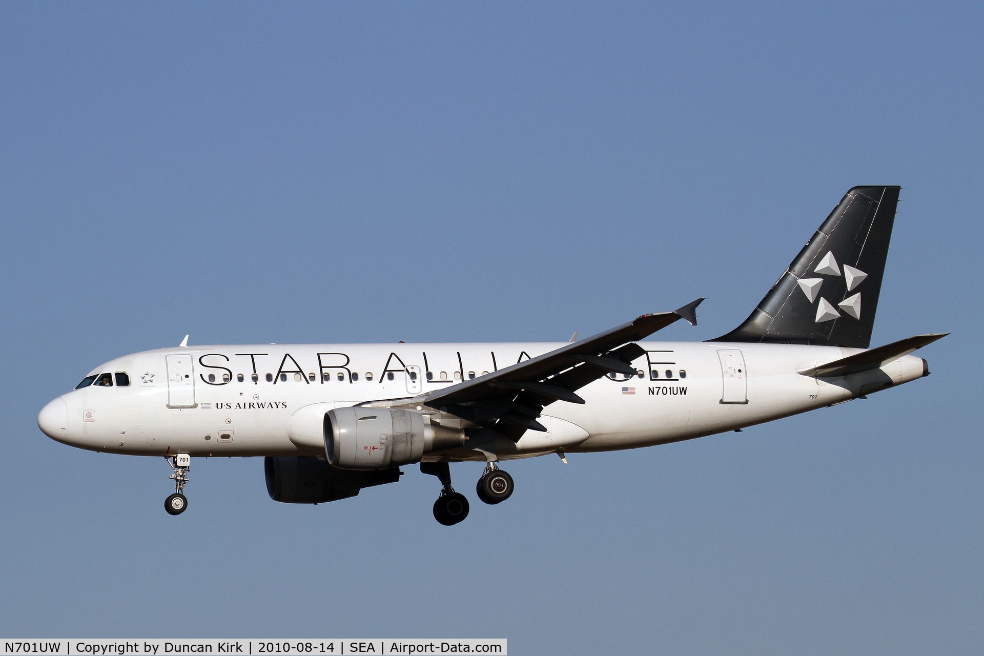N701UW, 1998 Airbus A319-112 C/N 0890, Star Alliance scheme