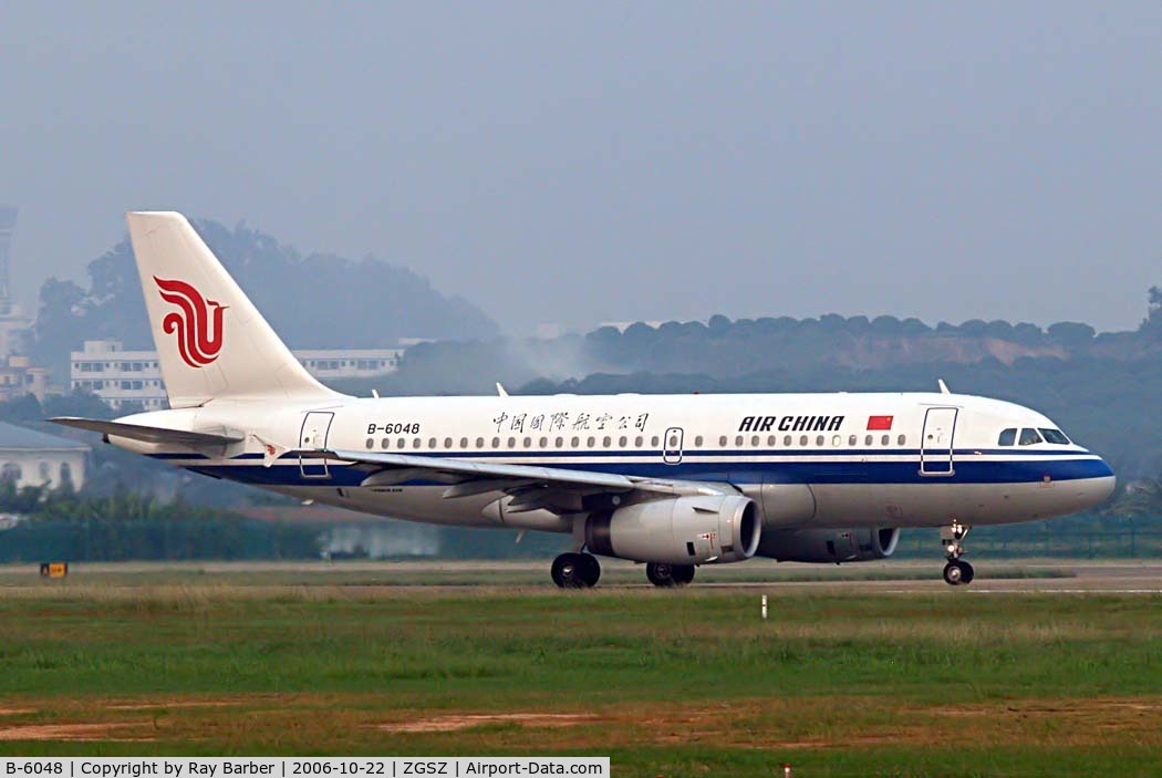 B-6048, 2005 Airbus A319-131 C/N 2559, B-6048   Airbus A319-115 [2559] Air China Shenzhen-Baoan~B 22/10/2006.