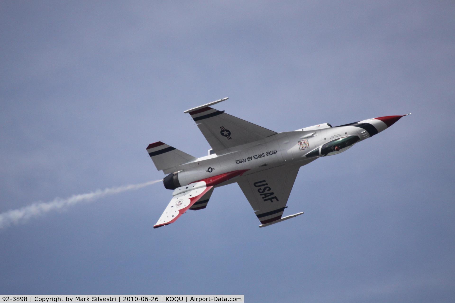 92-3898, General Dynamics F-16CJ Fighting Falcon C/N CC-140, Quonset Point, RI 2010 - T-Bird #6