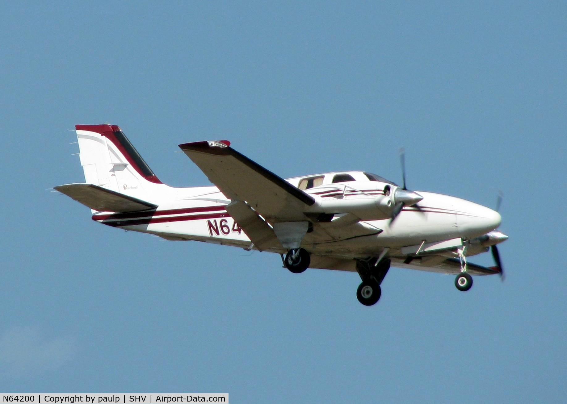 N64200, 1982 Beech 58P Baron C/N TJ-420, Landing at Shreveport Regional.