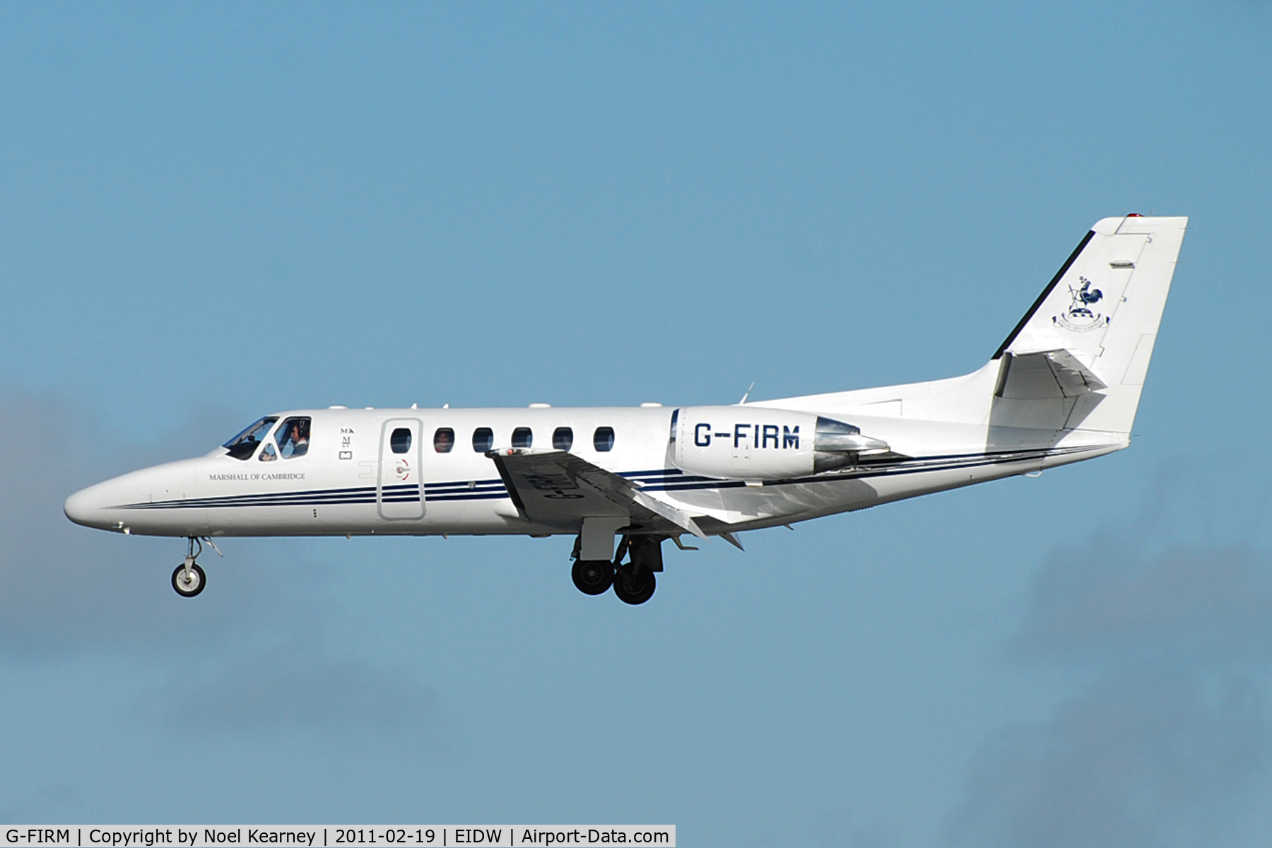 G-FIRM, 2000 Cessna 550B Citation Bravo C/N 550-0940, Landing Rwy 28