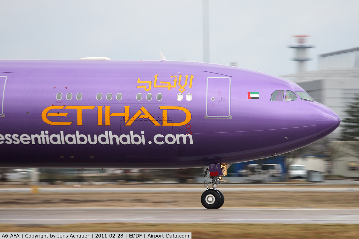 A6-AFA, 2009 Airbus A330-343X C/N 1071, Close-up of the new beauty