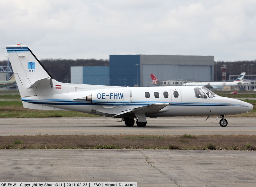 OE-FHW, 1979 Cessna 501 Citation I SP C/N 501-0121, Taxiing to the General Aviation area...